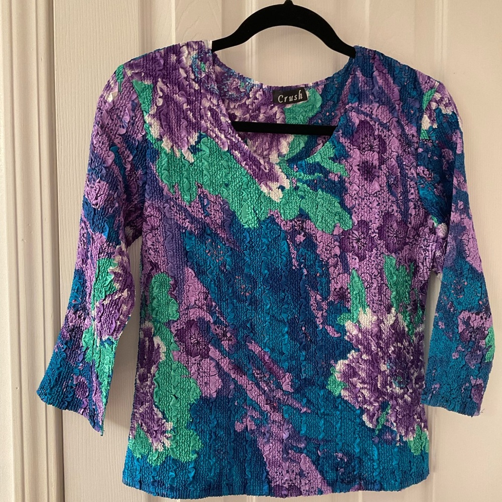 Crinkle popcorn ribbon colorful Floral Top Purple Blue 16.5” Chest 21.5” Length